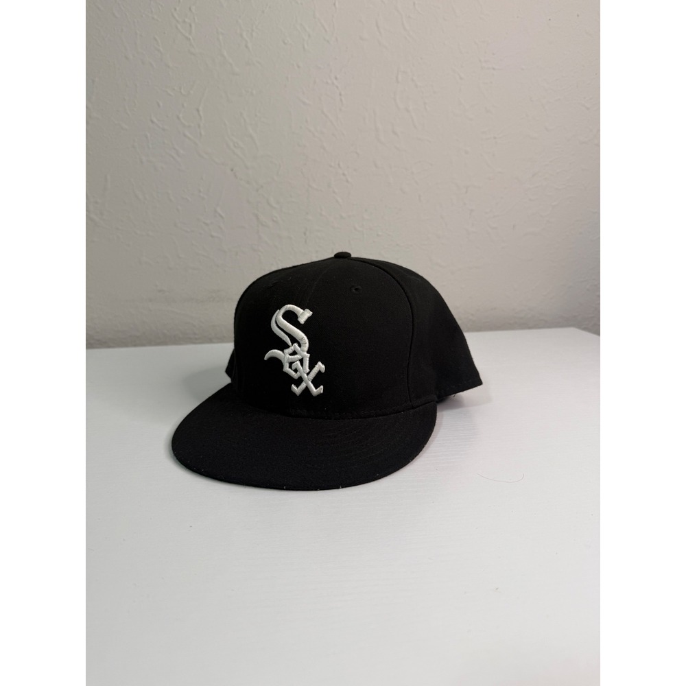 New Era 59FIFTY Chicago White Sox Fitted Hat Black MLB Size 7 3/8